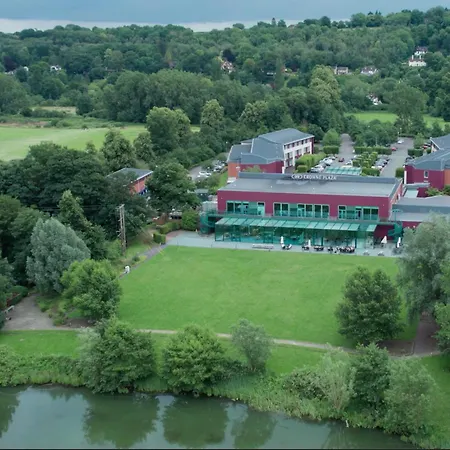 Crowne Plaza Marlow By Ihg-3
