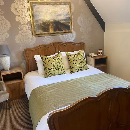 Saracens Head Hotel By Greene King Inns-2
