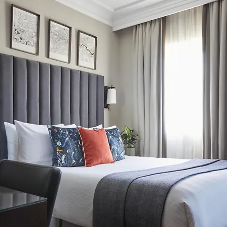 The Selwyn, Richmond-3