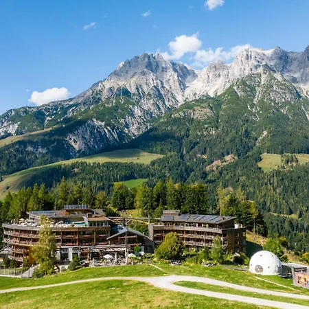 Holzhotel Forsthofalm-2