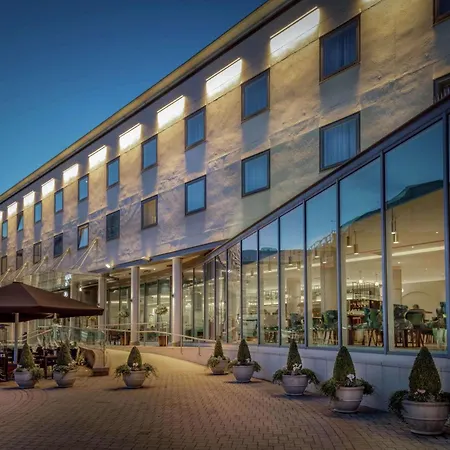 Hilton London Angel Islington-2
