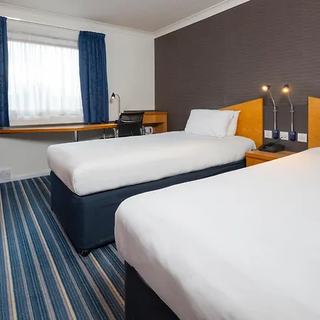 Holiday Inn Express Birmingham Airport Nec By Ihg-2