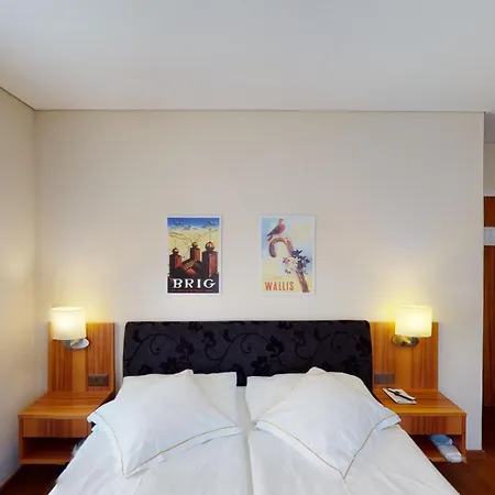Hotel Ambassador-3
