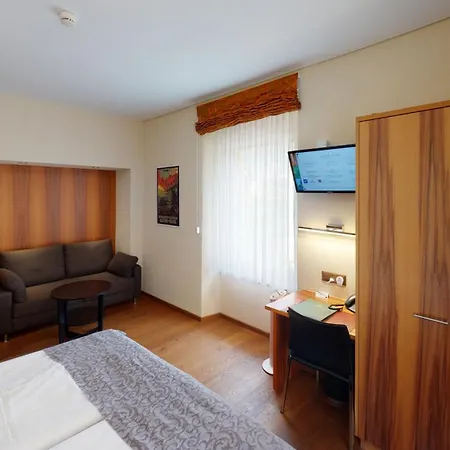 Hotel Ambassador-2