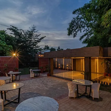 The Venue By Seasons Suites--2