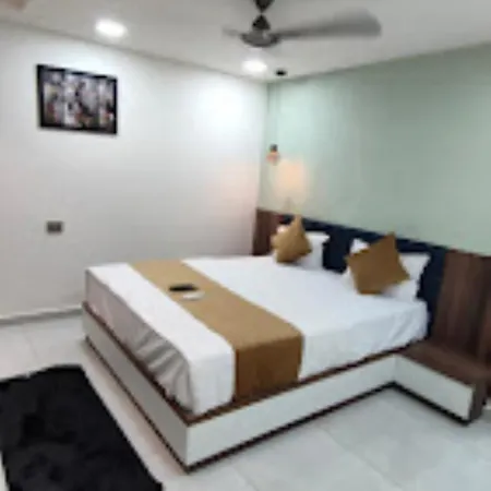 Hotel Rest And View , Ahmedabad-2