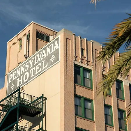 Courtyard By Marriott St. Petersburg Downtown-3