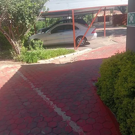 Rz. Guesthouse Mafikeng-3