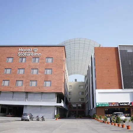 Hotel Stature Inn-3
