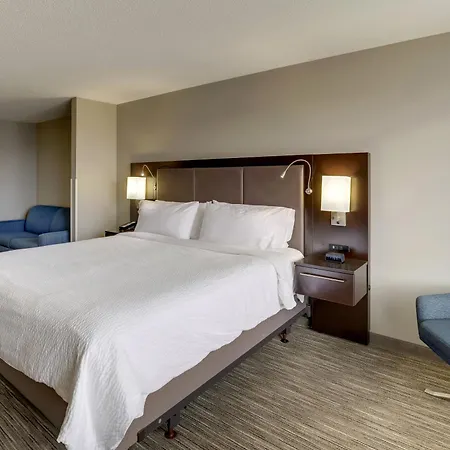 Holiday Inn Express Hotel & Suites Bryan-Montpelier By Ihg-3