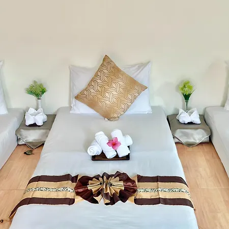 Iris Palace-2
