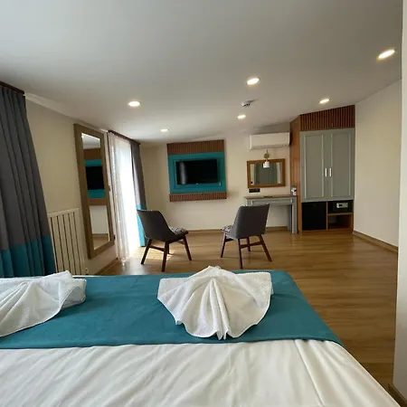Lynda Hotel-3