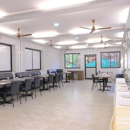 The Byke Retreat - Royal Pearl - Pan India Pure Veg Hotel Chain-3