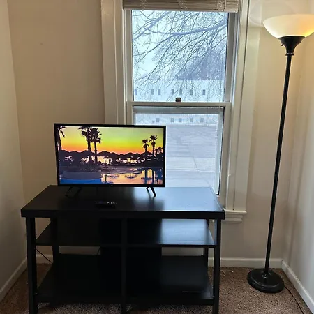 Lyndale Oasis-3