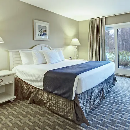 Club Wyndham Newport Overlook-3