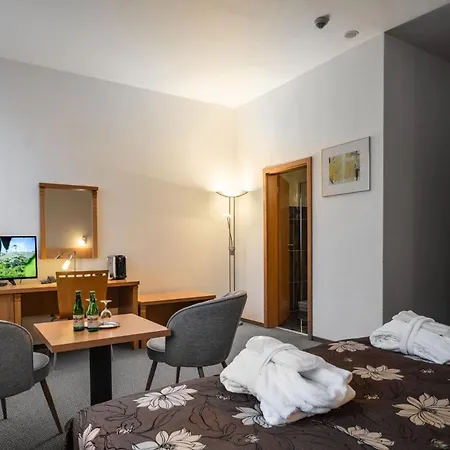 Hotel Galant Mikulov-3