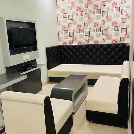 Hotel Saayein Residency-3