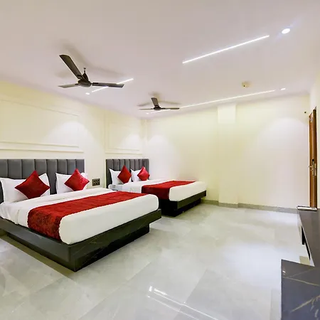 Hotel Surya Plaza-3