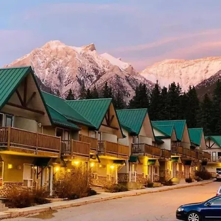 Banff Woods Lodge-3
