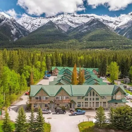 Banff Woods Lodge-2