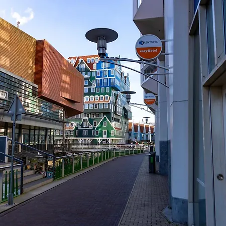 easyHotel Amsterdam Zaandam-2
