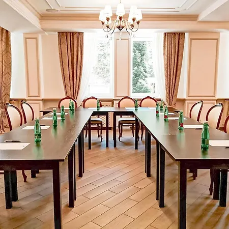 Honour And Grace Hotel-2