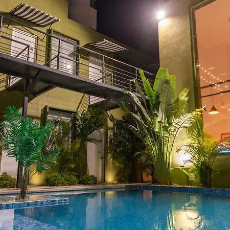 Oasis Tropical Hotel-3