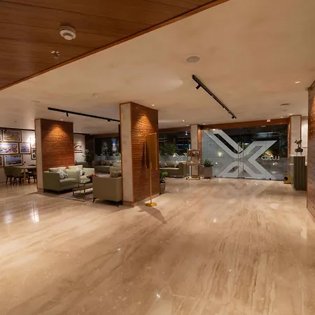Luxo Kochi-3