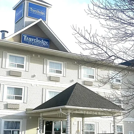 Travelodge By Wyndham Fort Mcmurray-2