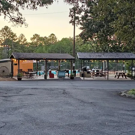 Southern Comfort Inn & Resort-2