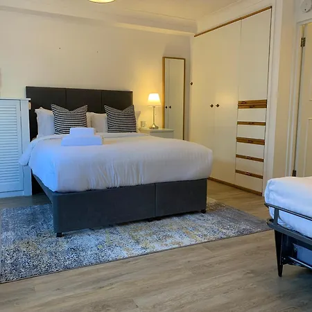 Marlyn Lodge - City Of London-3