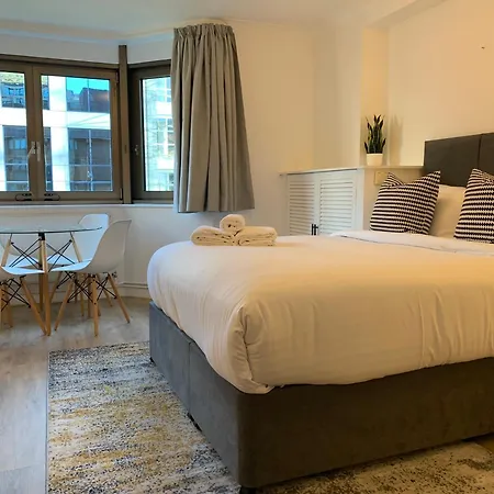 Marlyn Lodge - City Of London-3