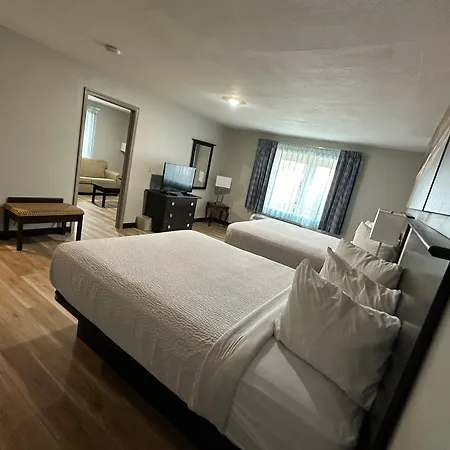Days Inn And Suites By Wyndham Sikeston-3