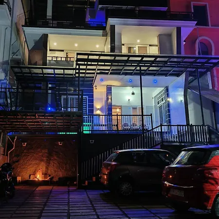 Rock Lake Villa-3