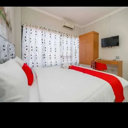 Reddoorz Near Jiexpo Kemayoran 2-3