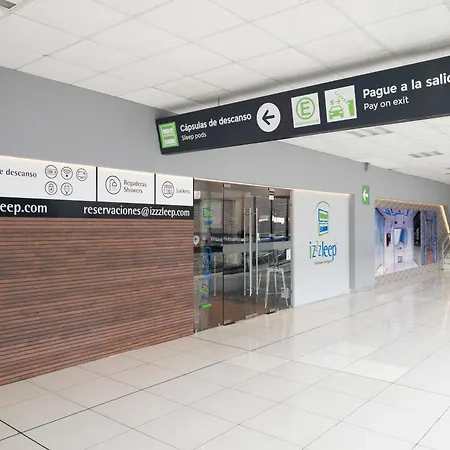 Izzzleep Aeropuerto Terminal 1-3