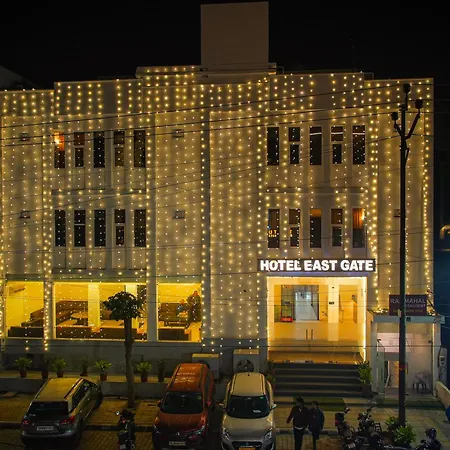Hotel Agra Dazzling East Gate-3