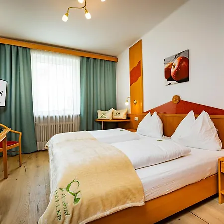 Der Thaller - Wirtshaus - Restaurant - Hotel-2
