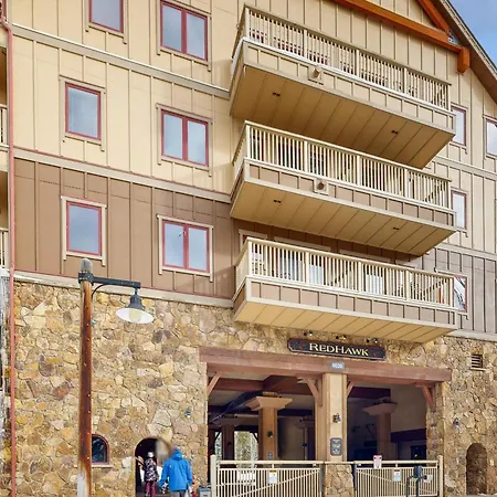 Red Hawk Lodge 2200-3