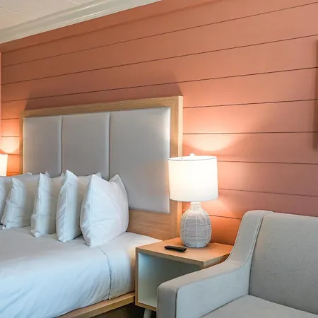 Spray Beach Oceanfront Hotel-3