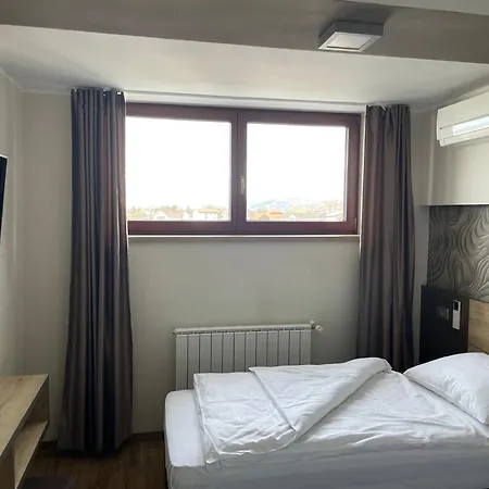 Hotel Roskar-2