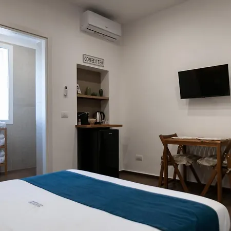 Suite 18 Luxury Apartments-3