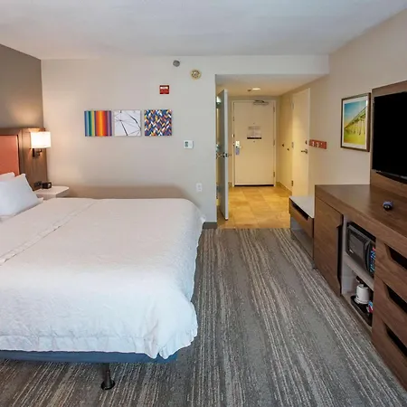 Hampton Inn Pensacola-Airport-3