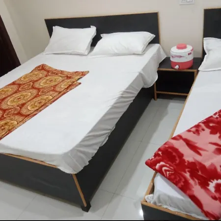 Hotel Bhatia Inn By Stayapart-3
