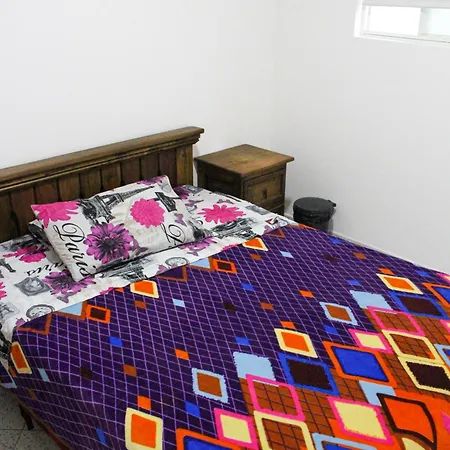 Alameda Hostel-2