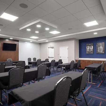 Hampton Inn Green Bay Stadium, Wi-3