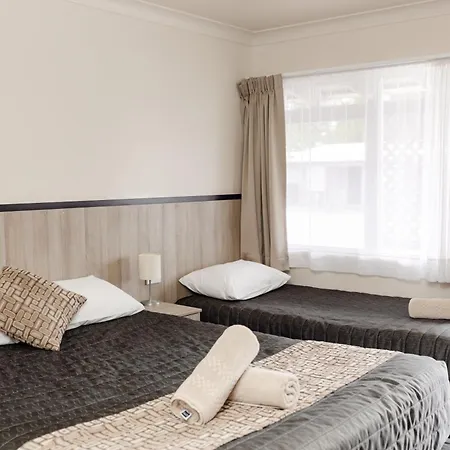Starline Motor Inn-2