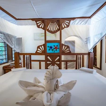 Blue Oyster Hotel-2