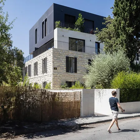 The Y House-3