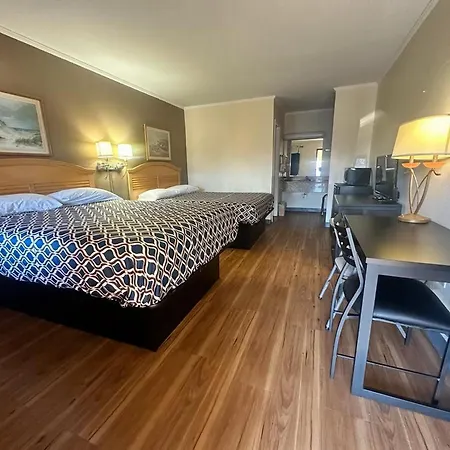 Loyalty Inn Rockingham-2